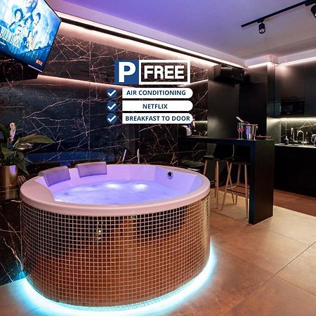 Jacuzzi Glass-House Central Station Krakow Luaran gambar